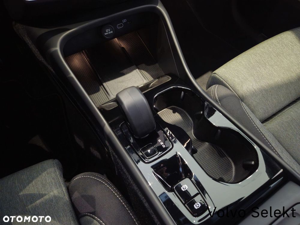Volvo XC 40 - 32
