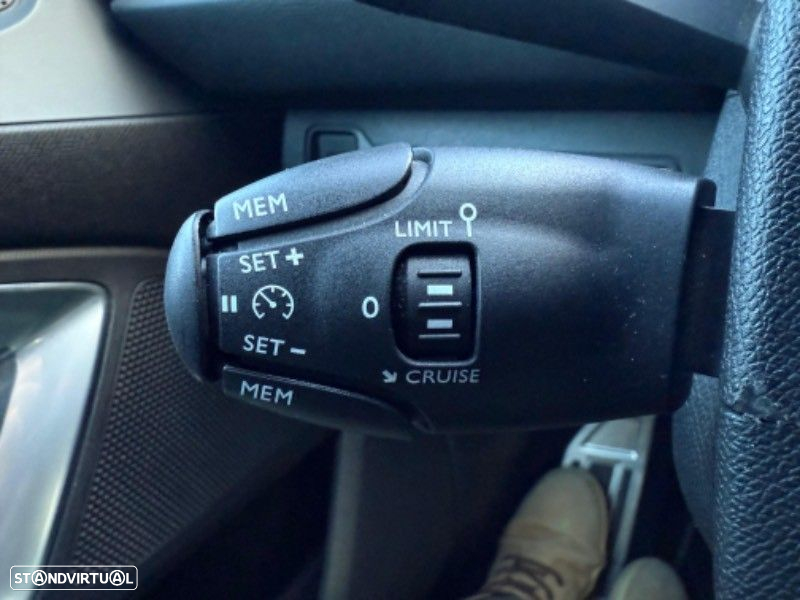 Peugeot 308 1.6 e-THP GTi - 14