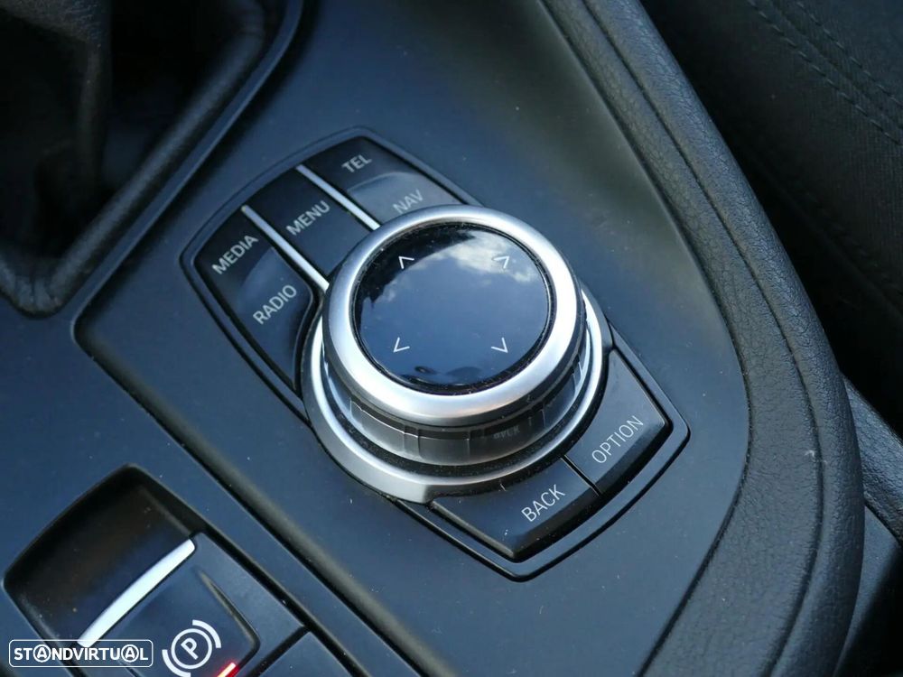 BMW X1 16 d sDrive Advantage - 26