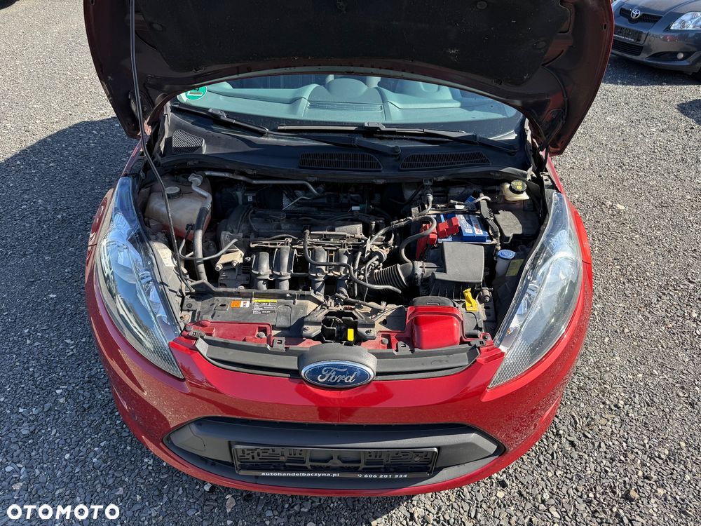 Ford Fiesta 1.4 Autom Ghia - 27