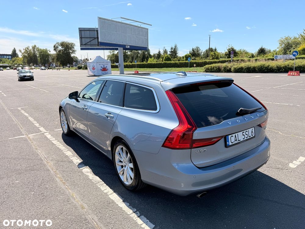 Volvo V90 D4 Momentum - 10