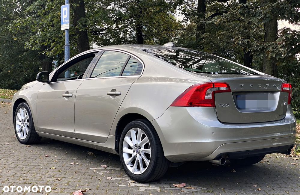 Volvo S60 2014 photo 3