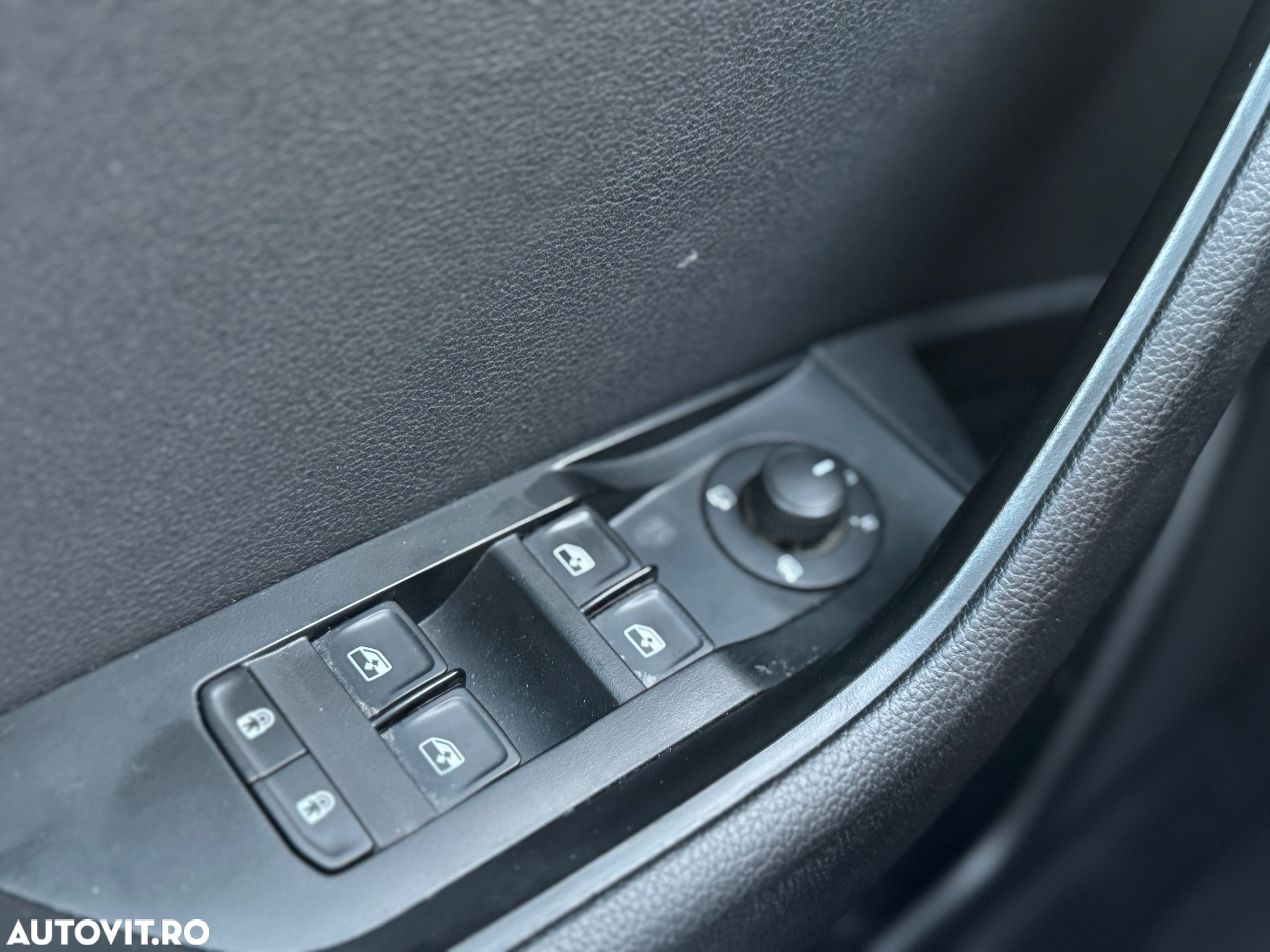 Skoda Superb 2.0 TDI Ambition - 22