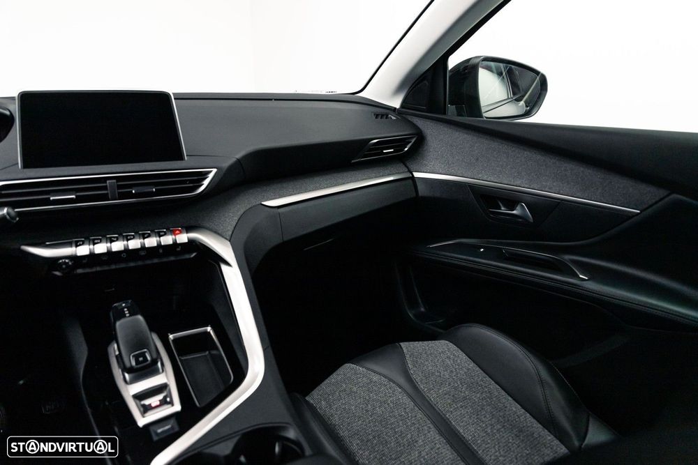 Peugeot 5008 1.5 BlueHDi Allure EAT8 - 17