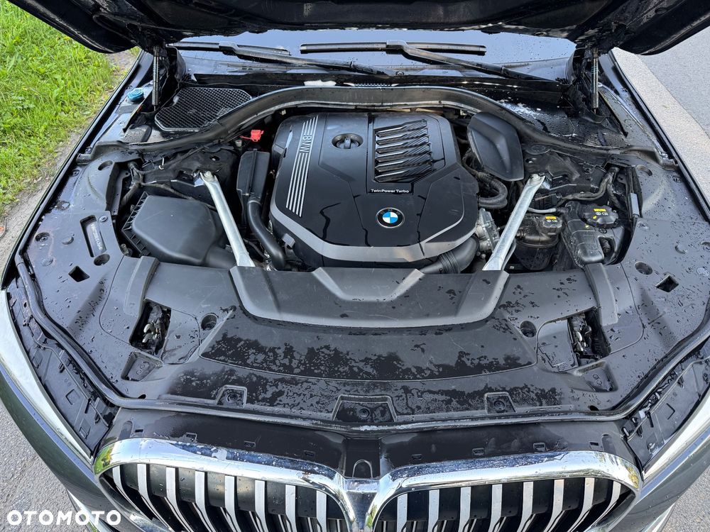 BMW Seria 7 740Li - 12