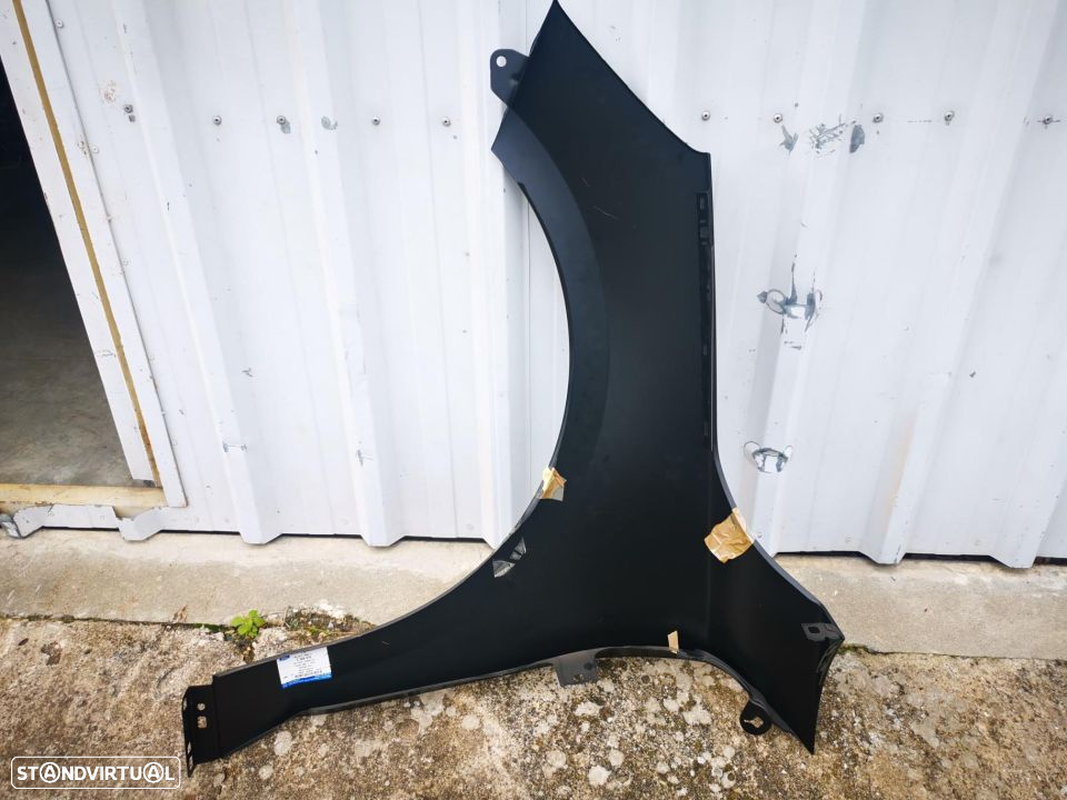 FORD FOCUS IV GUARDA LAMAS DIREITO - GL032 - 4