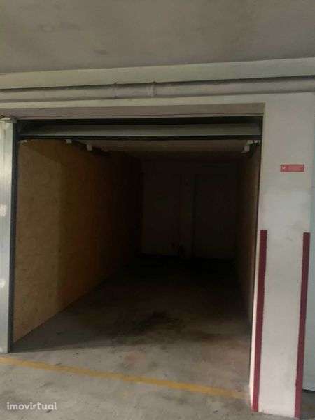 1 Excelentes Garagem    15 metros quadrados  - Centro de  Ermesinde - Grande imagem: 3/3