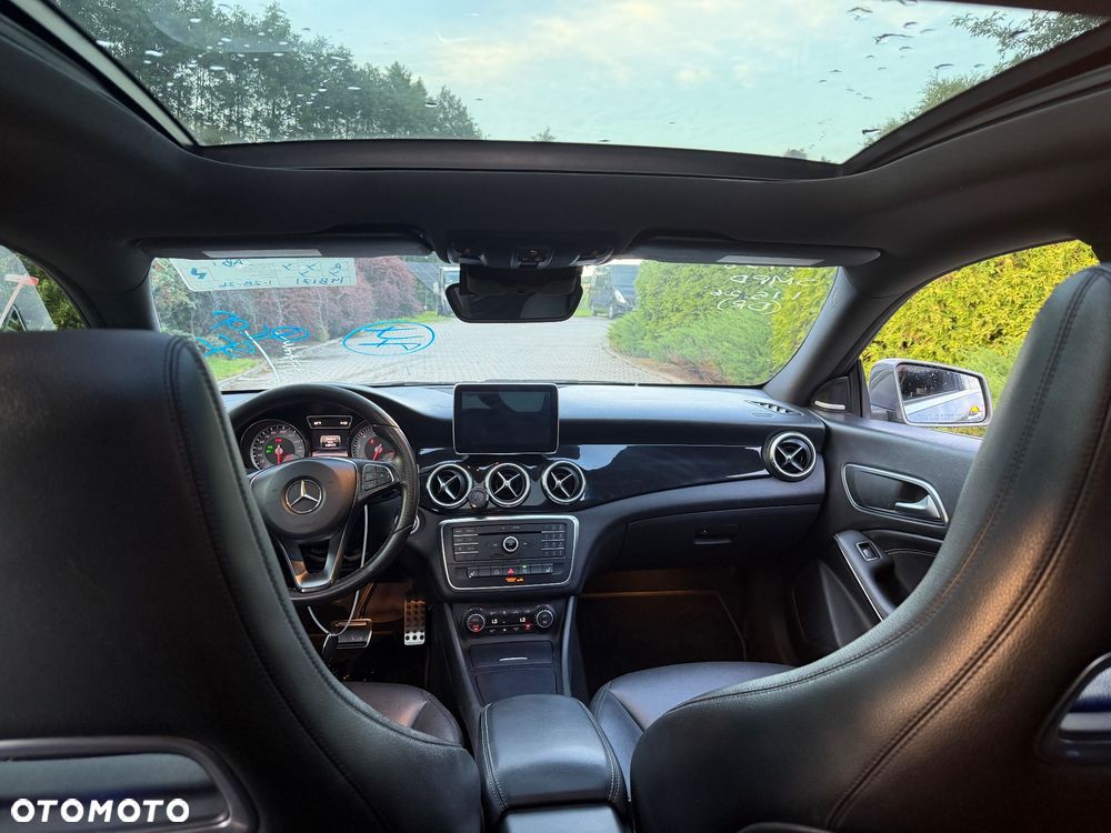 Mercedes-Benz CLA 250 7G-DCT AMG Line - 18