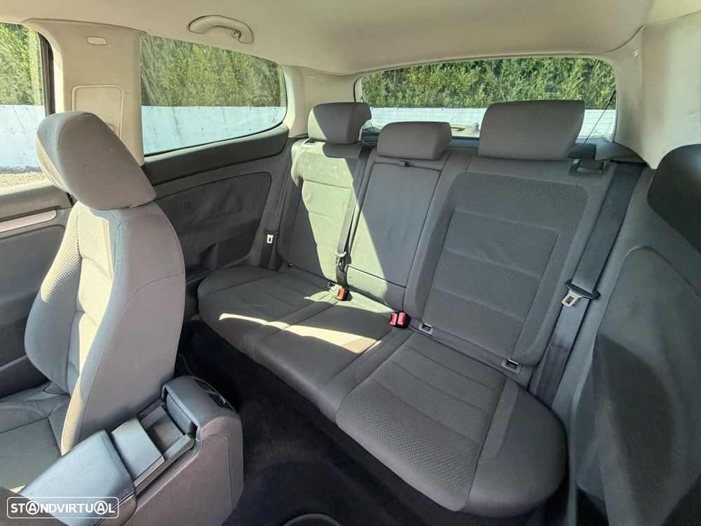 VW Golf 1.9 TDi BlueM. Confortline - 8