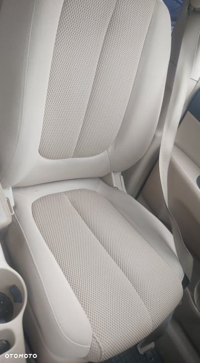 KIA CARENS III 2,0 CRDI 140KM pompa wtryskowa - 4