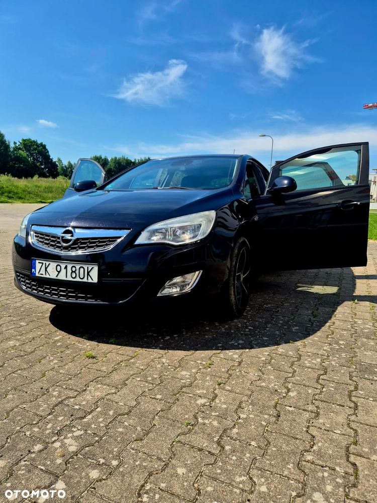 Opel Astra 1.4 Turbo - 4