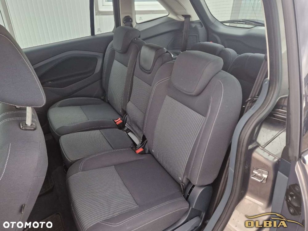 Ford Grand C-MAX - 24