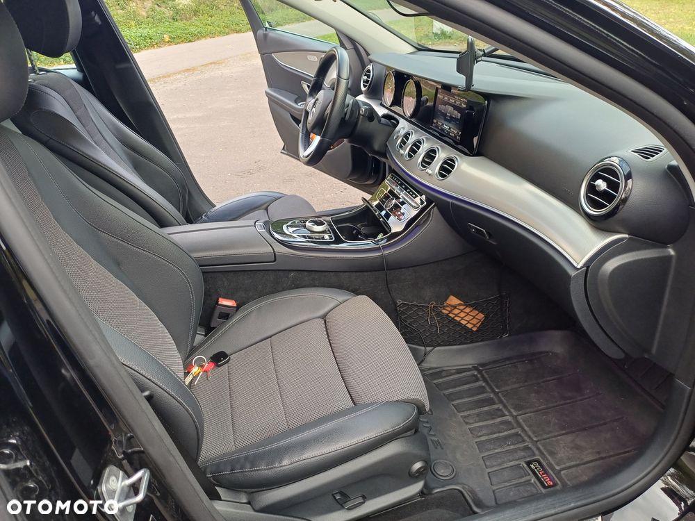 Mercedes-Benz Klasa E 200 d 9G-TRONIC - 20