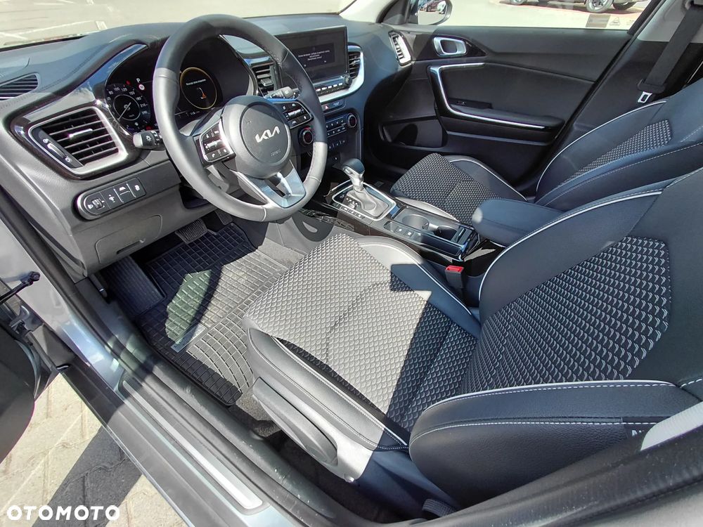 Kia XCeed 1.5 T-GDI Business Line DCT - 9