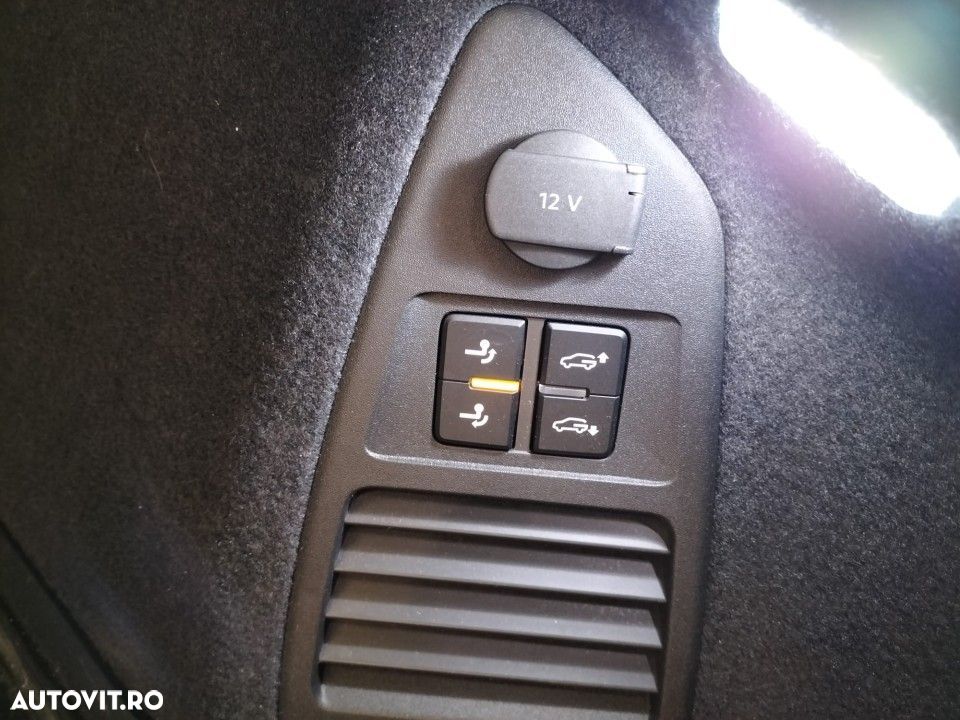 Volkswagen Touareg V6 TDI R-Style - 8