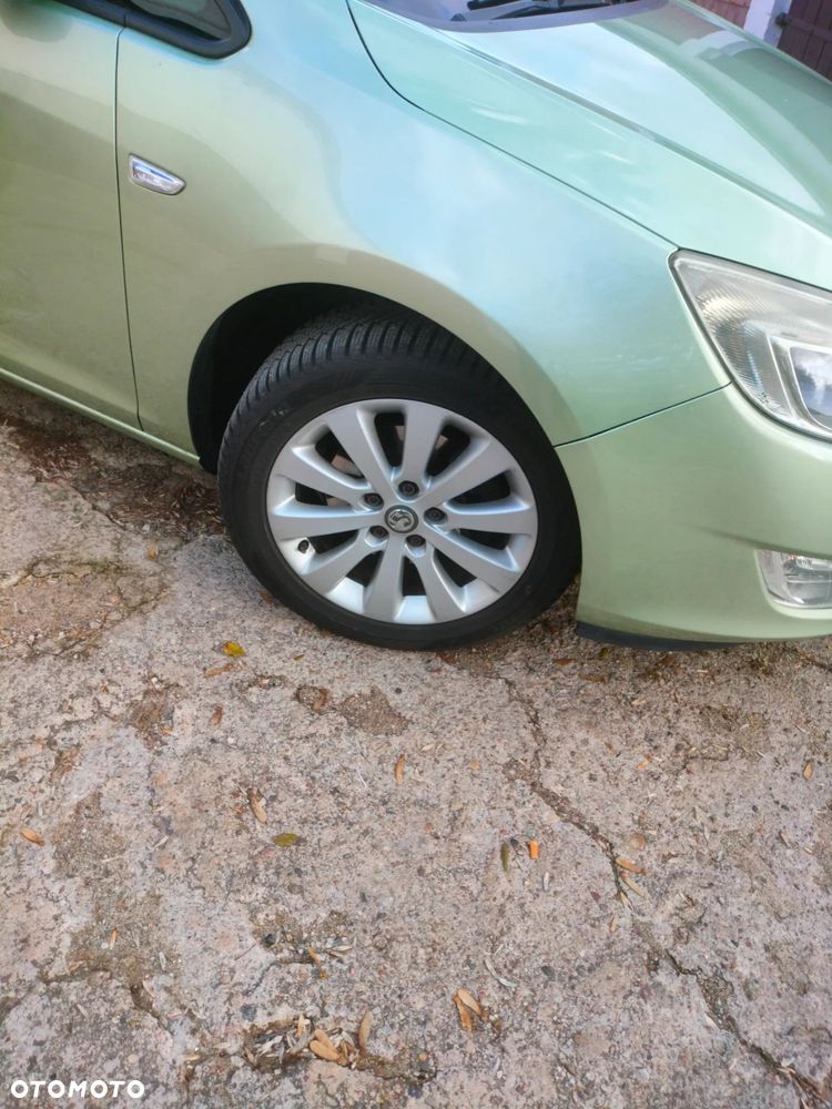 Opel Astra - 16