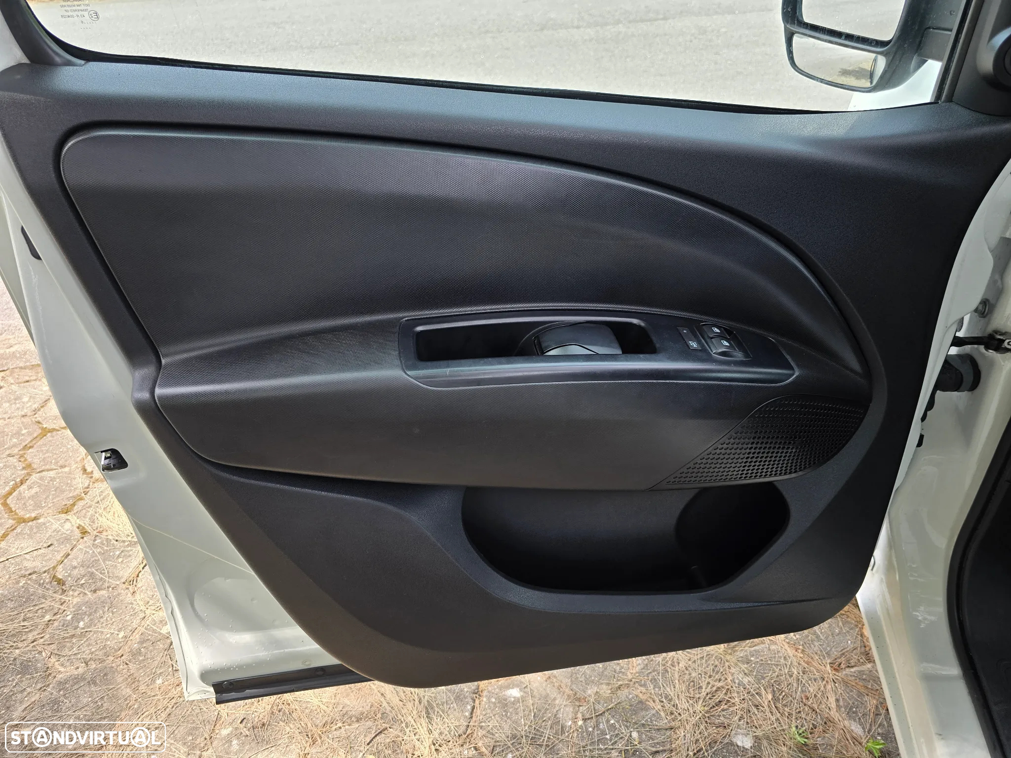 Opel Combo - 25