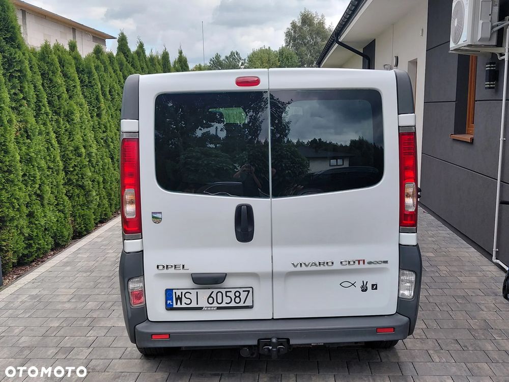 Opel Vivaro Trafic 2012 - 10