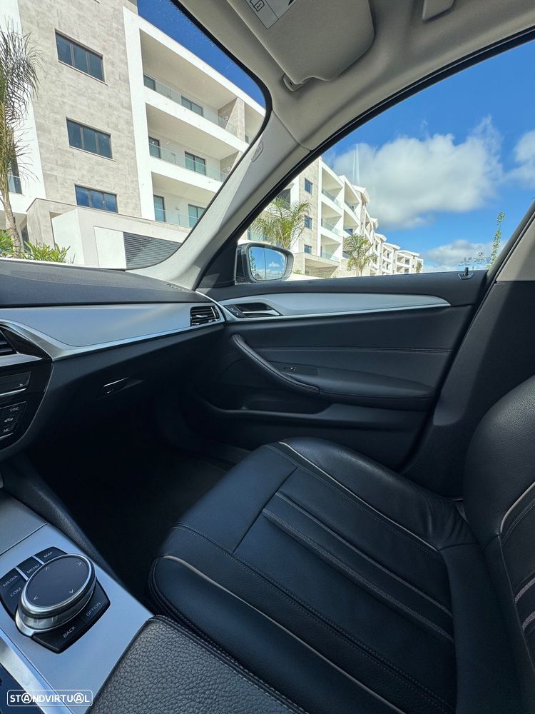 BMW 530 e Line Luxury - 7