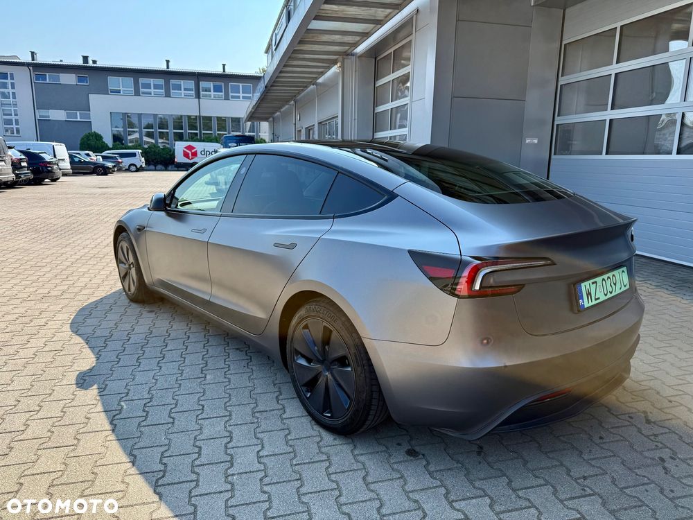 Tesla Model 3 - 2