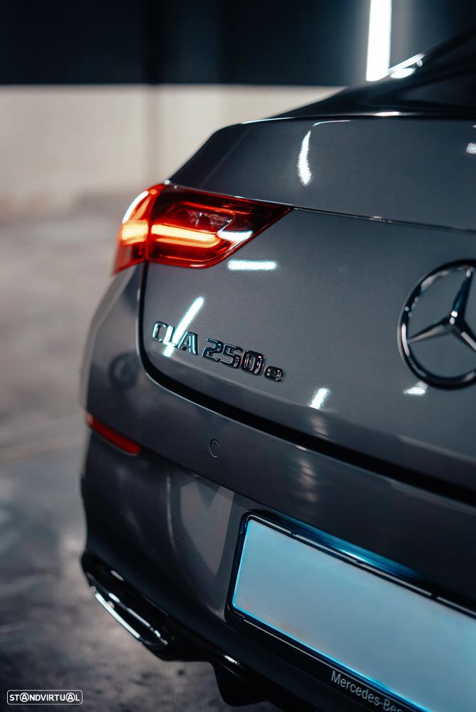 Mercedes-Benz CLA 250 e AMG Line - 19