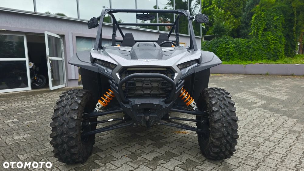 Polaris RZR - 6