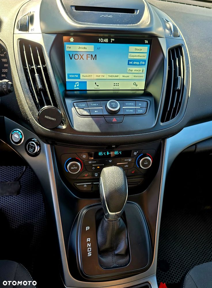Ford Kuga - 10