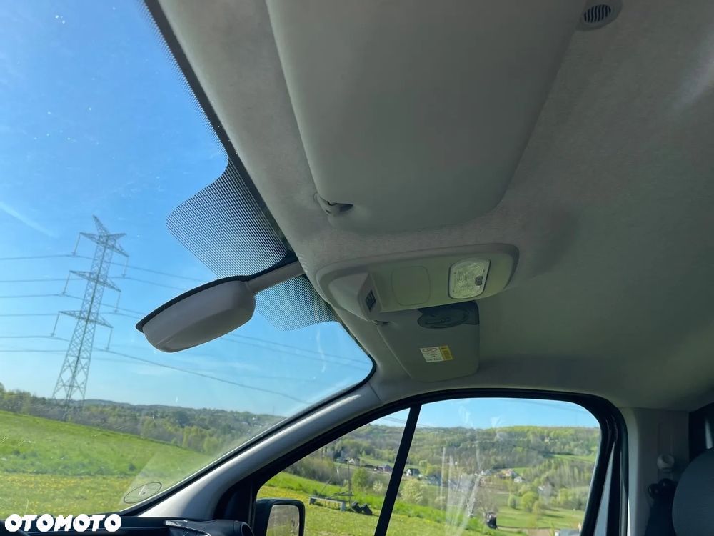 Renault Trafic - 23