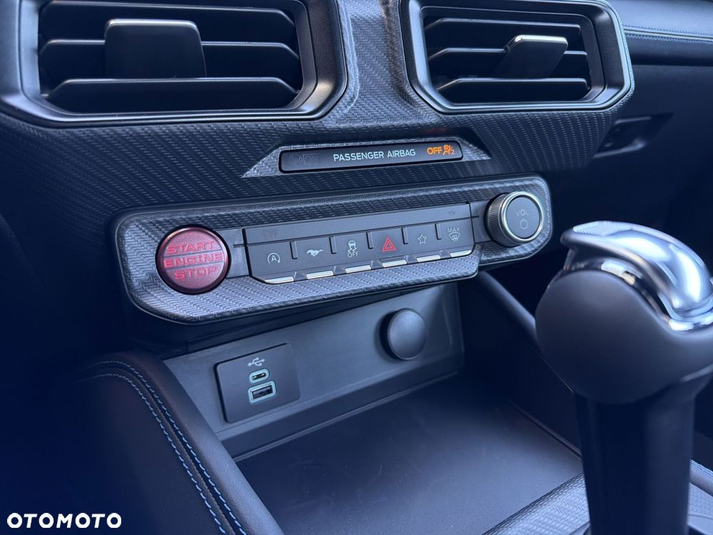 Ford Mustang - 19
