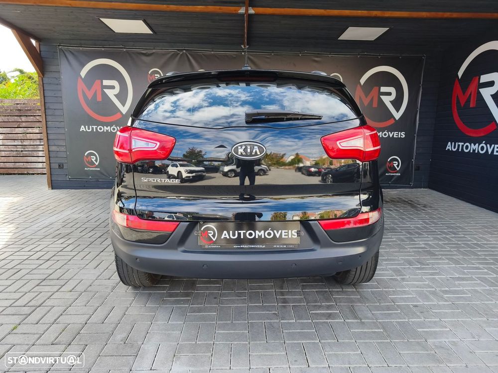Kia Sportage 1.7 CRDi ISG LX - 8