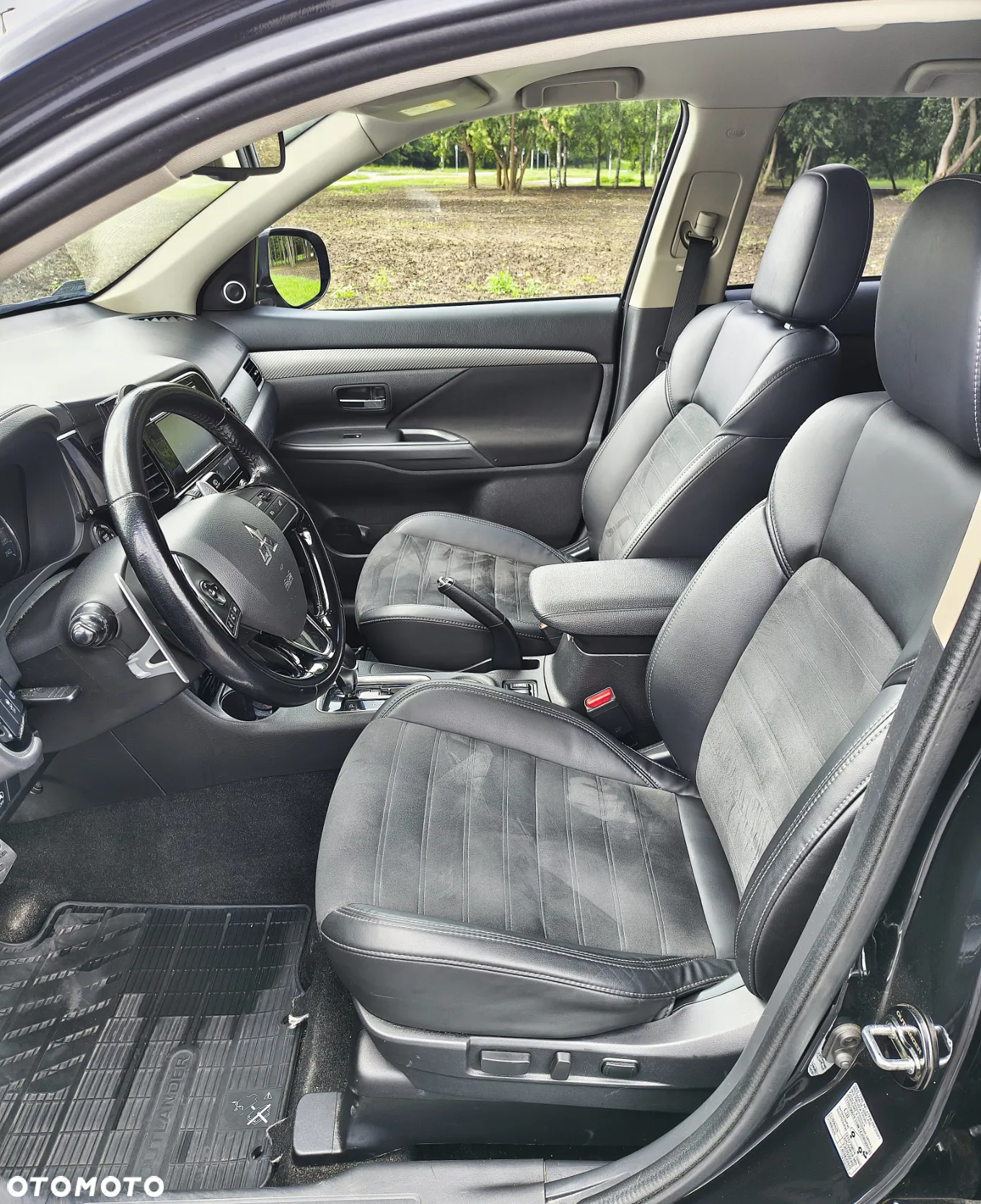 Mitsubishi Outlander 2.0 Intense + 4WD CVT - 5