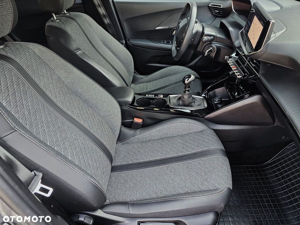 Peugeot 2008 PureTech 100 Allure S&S BVM6 - 12