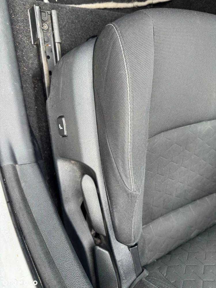 Toyota Corolla 1.8 Hybrid Comfort - 14