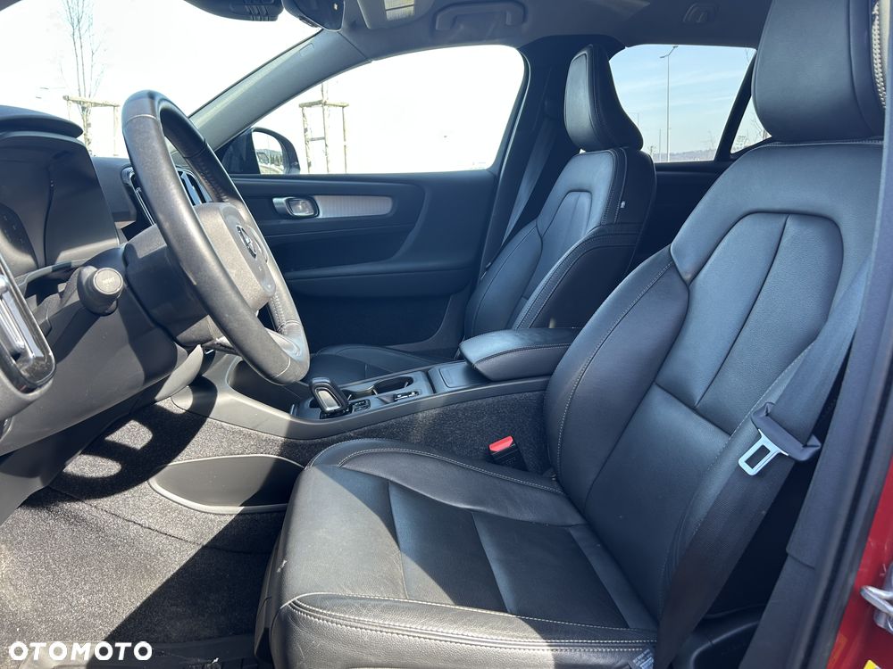 Volvo XC 40 T5 AWD Momentum - 7