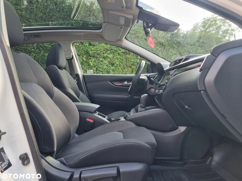 Nissan Qashqai 1.3 DIG-T Tekna DCT - 25