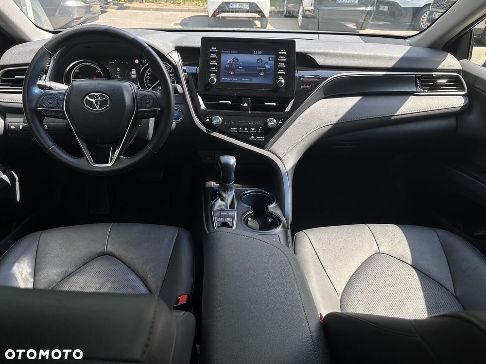 Toyota Camry 2.5 Hybrid Comfort CVT - 4
