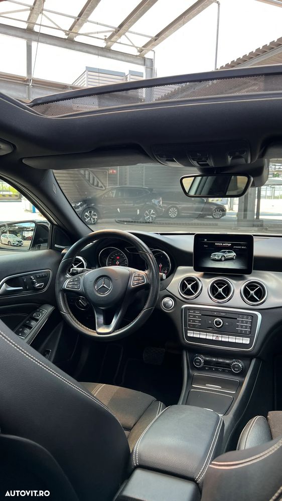 Mercedes-Benz GLA - 10