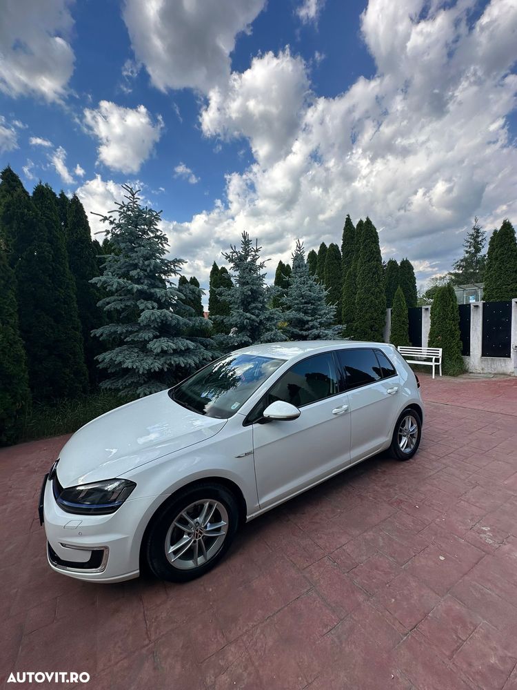 Volkswagen e-Golf - 8