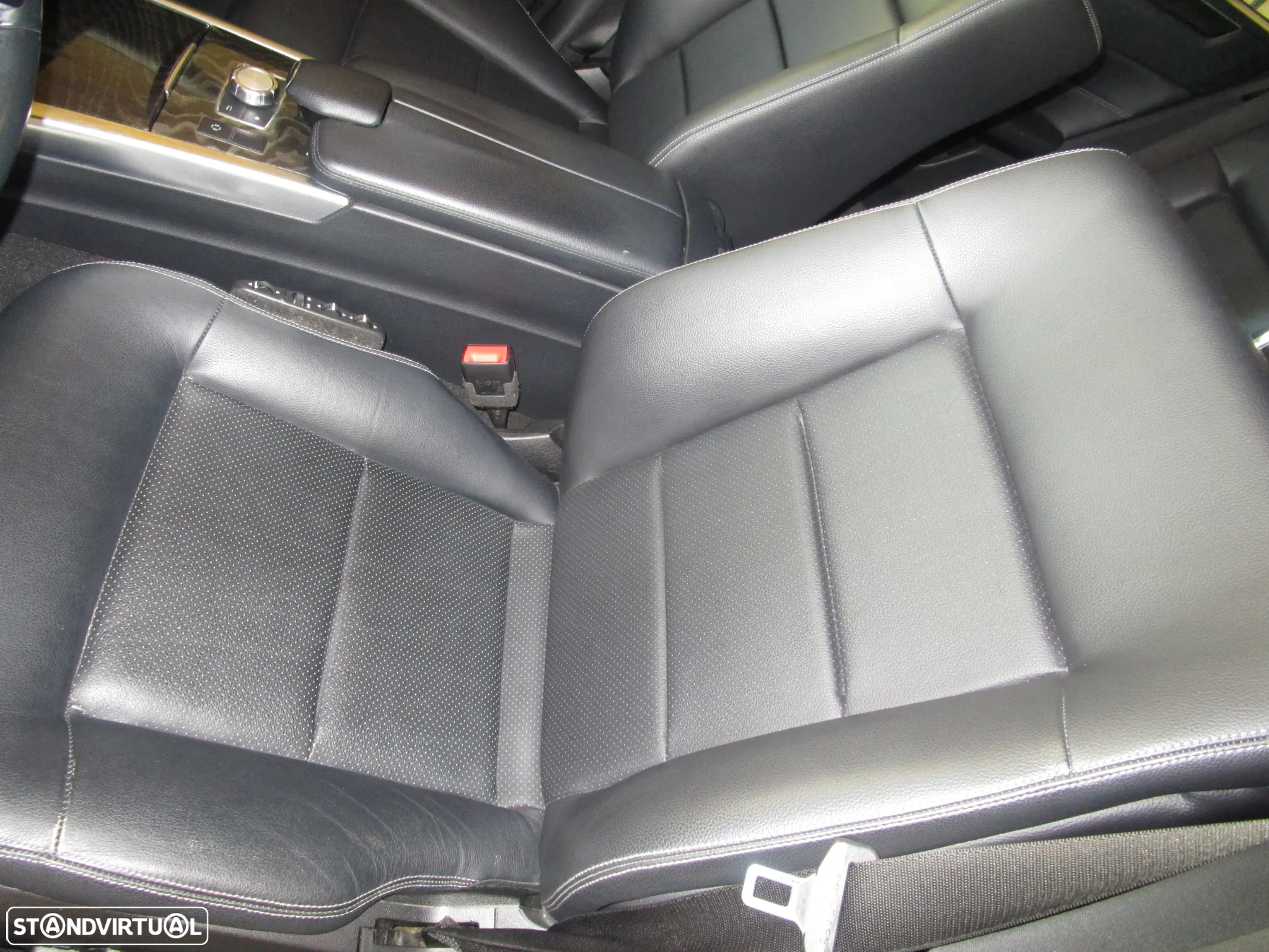 Mercedes-Benz E 200 T CDI DPF BlueEFFICIENCY 7G-TRONIC Avantgarde - 18