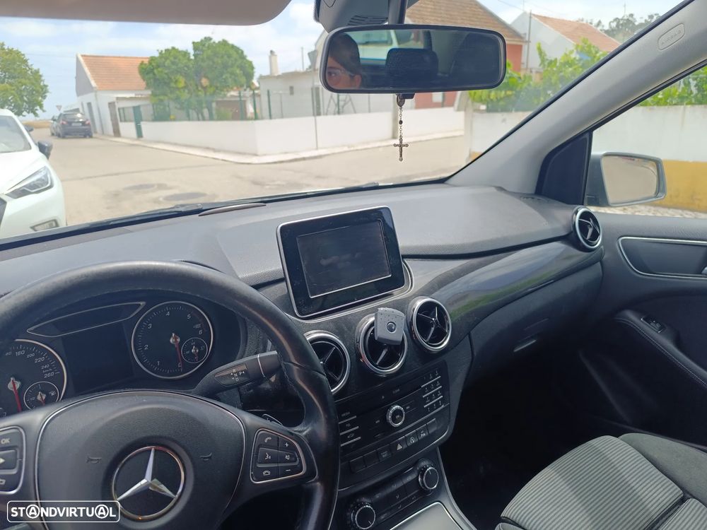 Mercedes-Benz B 200 (CDI) d 7G-DCT Urban - 4