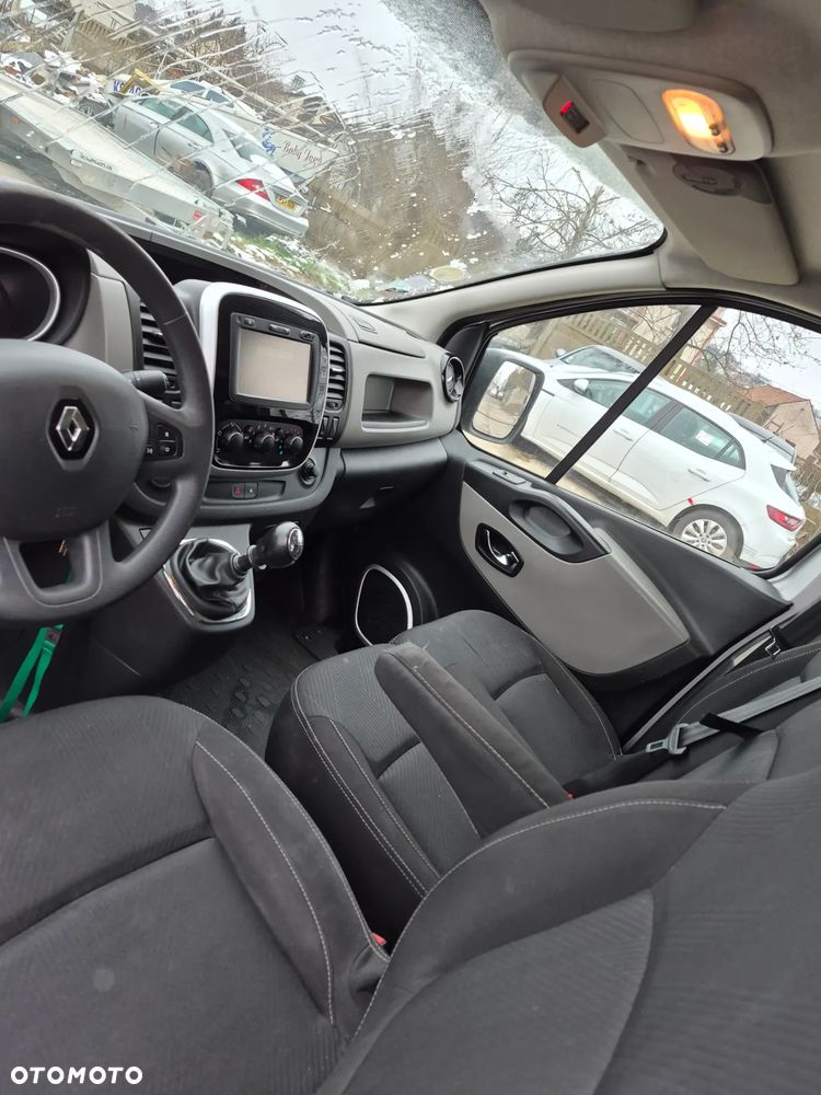 Renault Trafic - 12