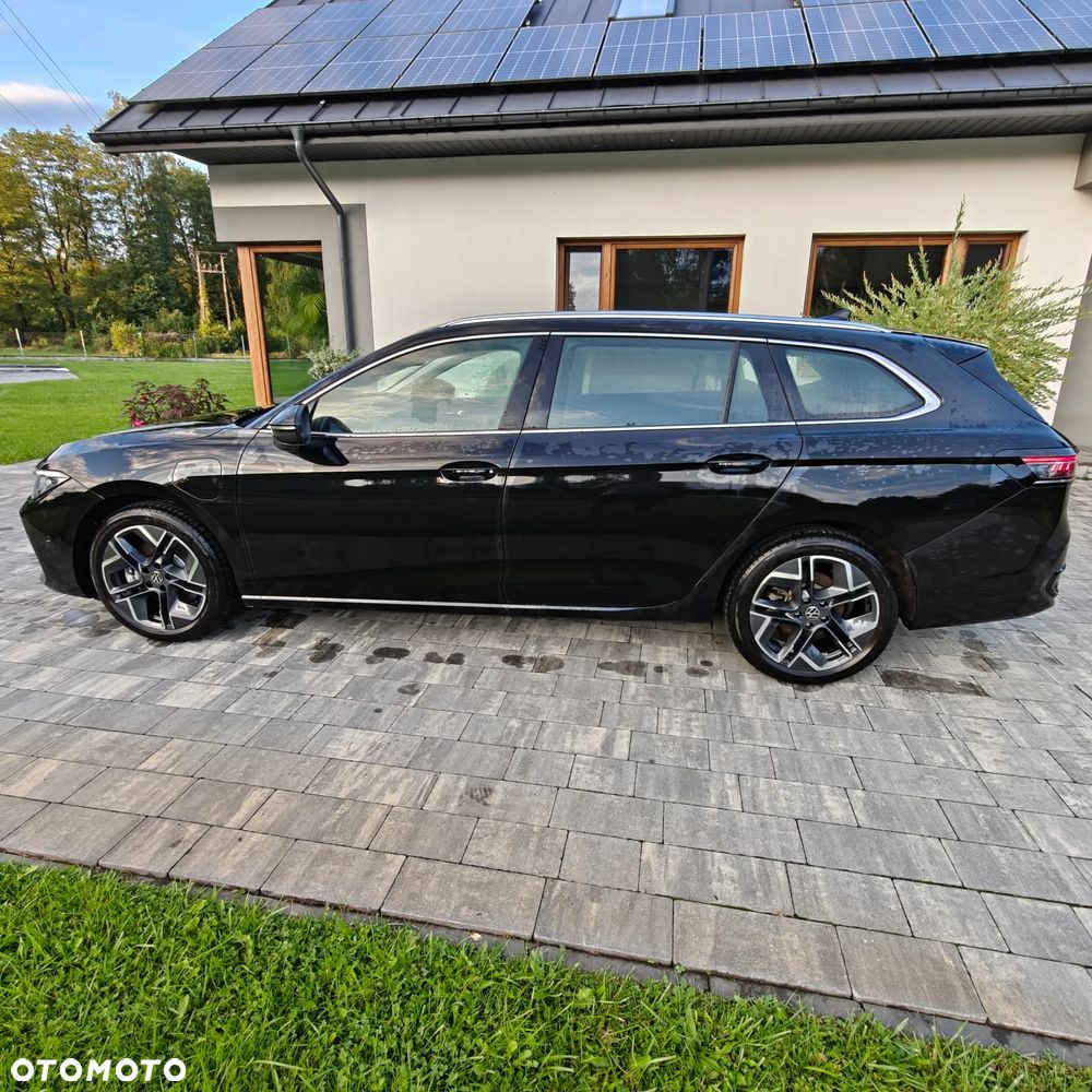 Volkswagen Passat - 7