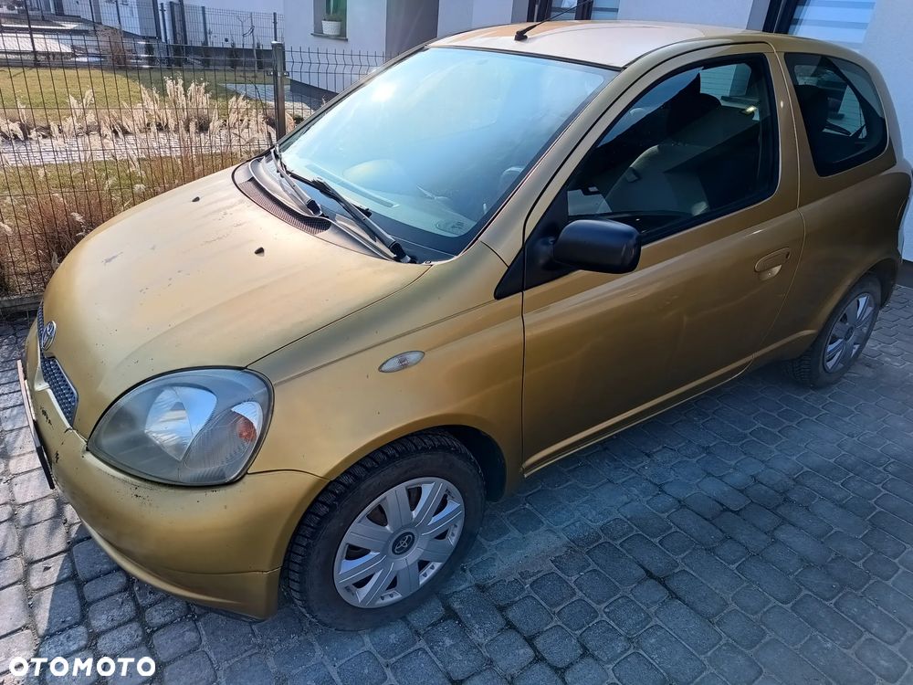 Toyota Yaris 1.0 Base - 3