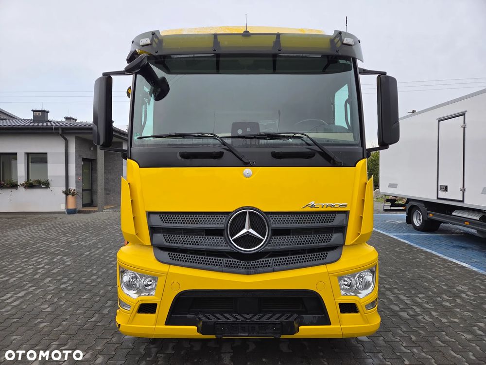 Mercedes-Benz Actros - 39