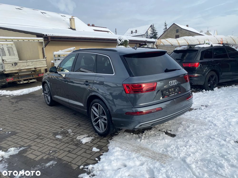 Audi Q7 - 6