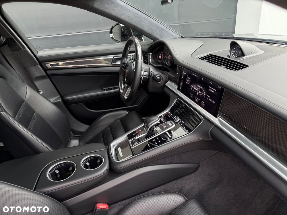 Porsche Panamera Turbo - 19