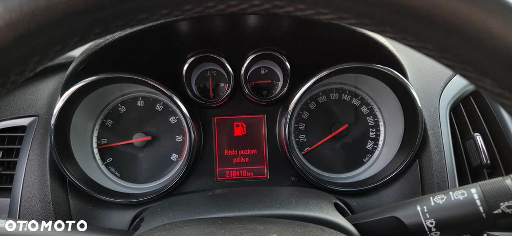 Opel Astra 1.6 Turbo Edition - 26