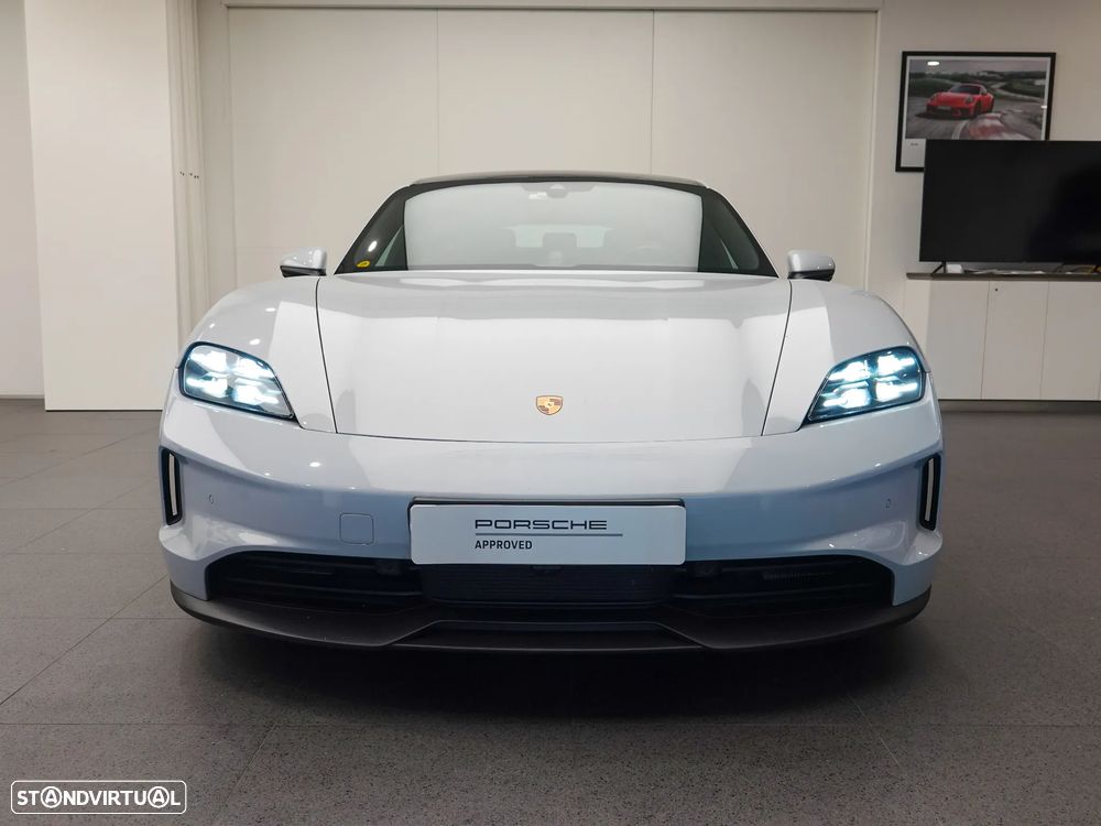 Porsche Taycan 4 - 11