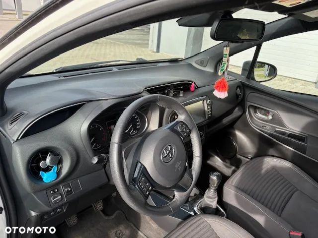 Toyota Yaris 1.5 Selection - 5