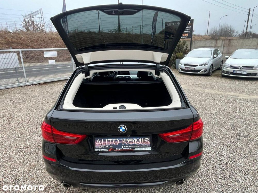 BMW Seria 5 530i xDrive GPF Sport Line sport - 16